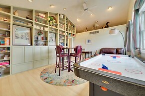 The Country House' - Kalkaska Retreat w/ Fire Pit