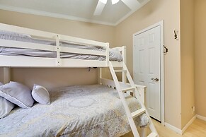 The Country House' - Kalkaska Retreat w/ Fire Pit