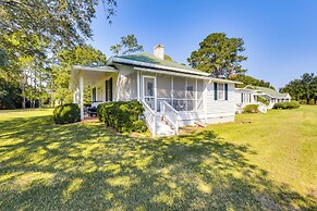 Tranquil Abode Near Thomasville w/ Screened Porch!