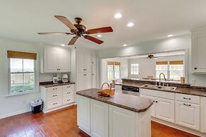 Tranquil Abode Near Thomasville w/ Screened Porch!