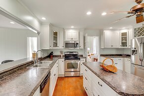Tranquil Abode Near Thomasville w/ Screened Porch!