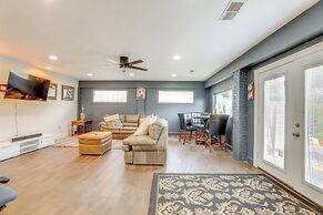 Private Patio & Lake Views: Home in Decatur