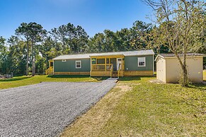 1 Mi to Boat Launch: Fire Pit at Lillian Cottage!