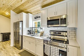 1 Mi to Boat Launch: Fire Pit at Lillian Cottage!