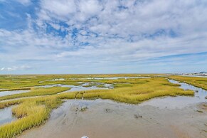 Walk to Beach: Water-view Freeport Home!