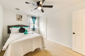 Richmond Home w/ Deck: 1 Mi to Richmond Raceway!