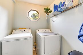 Richmond Home w/ Deck: 1 Mi to Richmond Raceway!