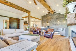 Hope Retreat w/ Furnished Deck Near Parks!