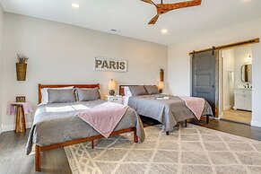 Hope Retreat w/ Furnished Deck Near Parks!