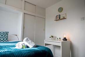 Host Stay Glazier Drive