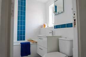 Host Stay Glazier Drive