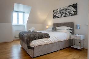 Host Stay Oriel Close