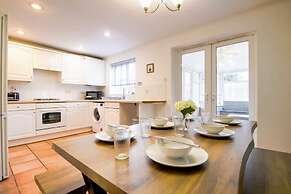 Host Stay Great Ground Walk