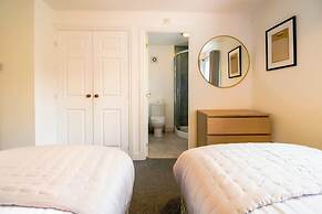 Host Stay Great Ground Walk