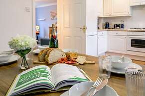 Host Stay Great Ground Walk