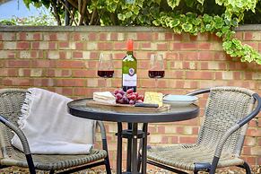 Host Stay 47 Dudley Street