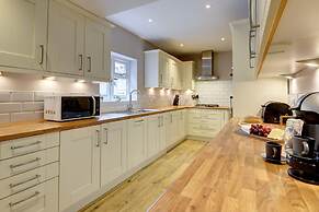 Host Stay 47 Dudley Street