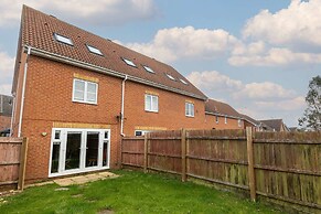 Host Stay Bluebell Close