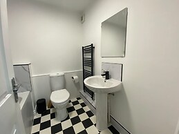 Host Stay Bluebell Close