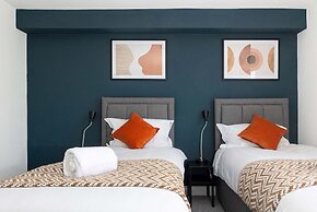 Host Stay Bluebell Close