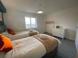 Host Stay Bluebell Close