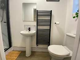 Host Stay Bluebell Close