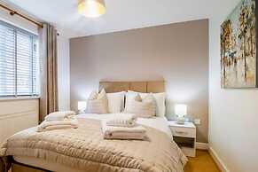 Host Stay Clover Field