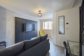 Host Stay Polwell Road