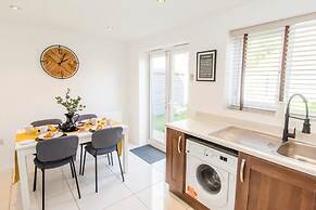 Host Stay Polwell Road