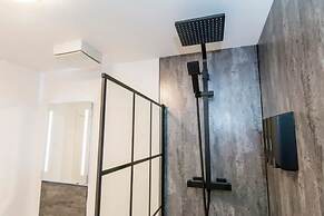 Host Stay Polwell Road