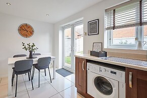 Host Stay Polwell Road