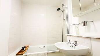 Host Stay 26 Carnegie House