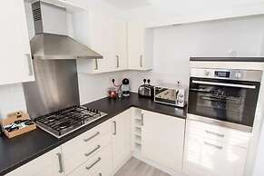 Host Stay Davies Close