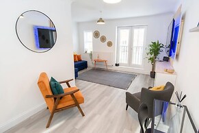 Host Stay Davies Close
