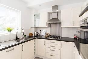 Host Stay Davies Close
