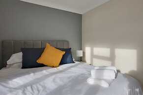 Host Stay No 9 Stantons