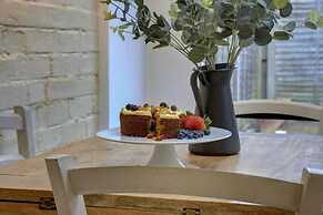 Host Stay York Street