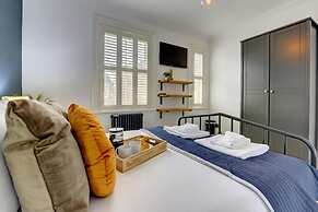 Host Stay York Street