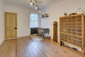 Host Stay York Street