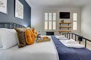 Host Stay York Street