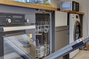 Host Stay York Street