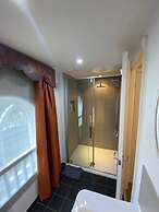 Host Stay Old Chapel