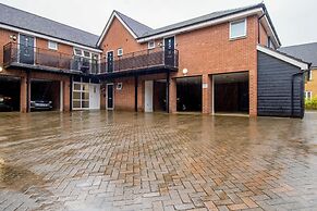 Host Stay Somerset Walk