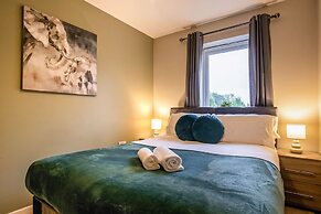 Host Stay Somerset Walk