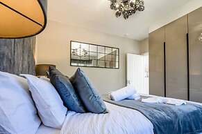 Host Stay Wolsey Mansions