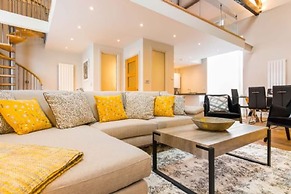 Host Stay Oddfellows Hall