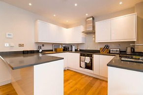 Host Stay Oddfellows Hall