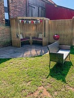 Host Stay Threshers Barn