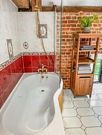 Host Stay Threshers Barn