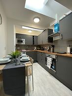 Host Stay Waterfront